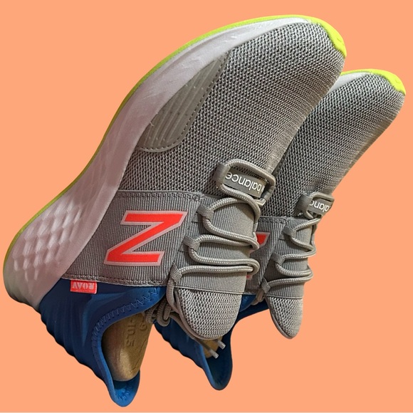 NWT! NEW BALANCE ROV WOMENS SNEAKERS, SIZE 10. GRAY, BLUE, BRIGHT YELLOW. NO BOX - Picture 15 of 16